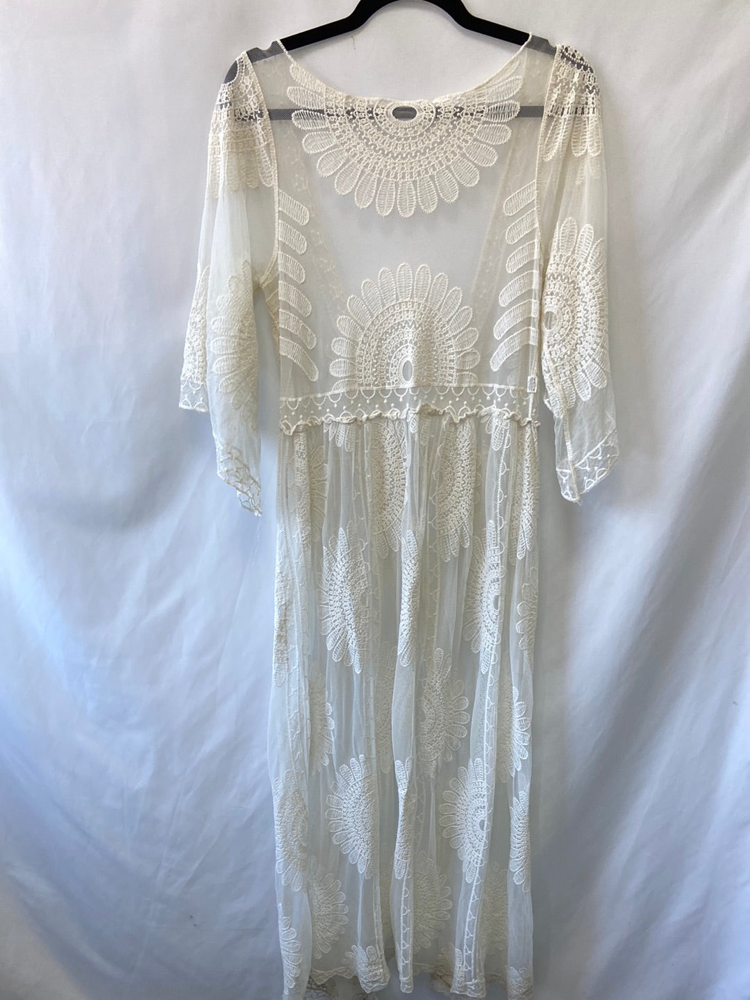 OTRAS.Kimono encaje Tu