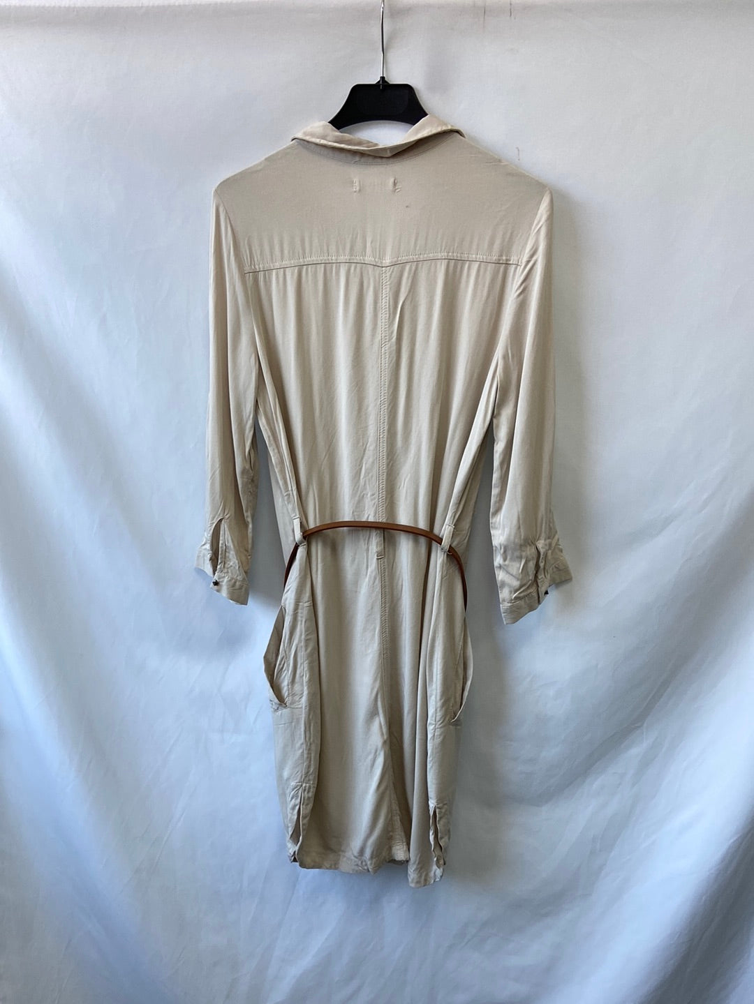 OTRAS.Vestido beige estilo sahariano T.M