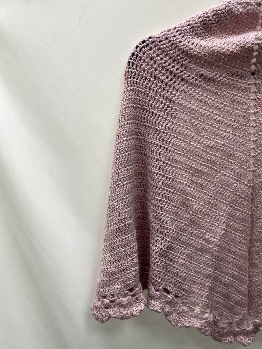 OTRAS.Manta rosa croché