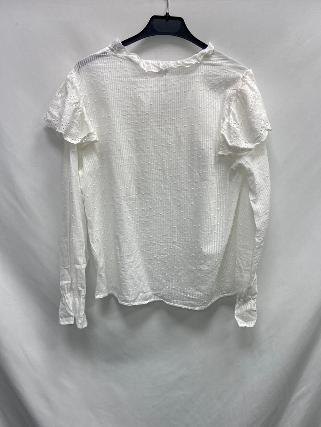 OCCULT.Blusa blanca plumeti T.S