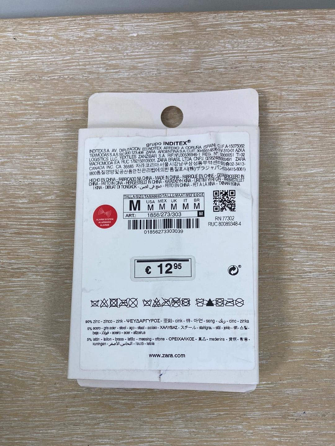 ZARA.Pendientes maxi dorados