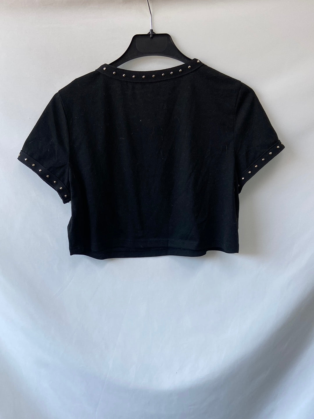 SHEIN.Camiseta negra crop T.36