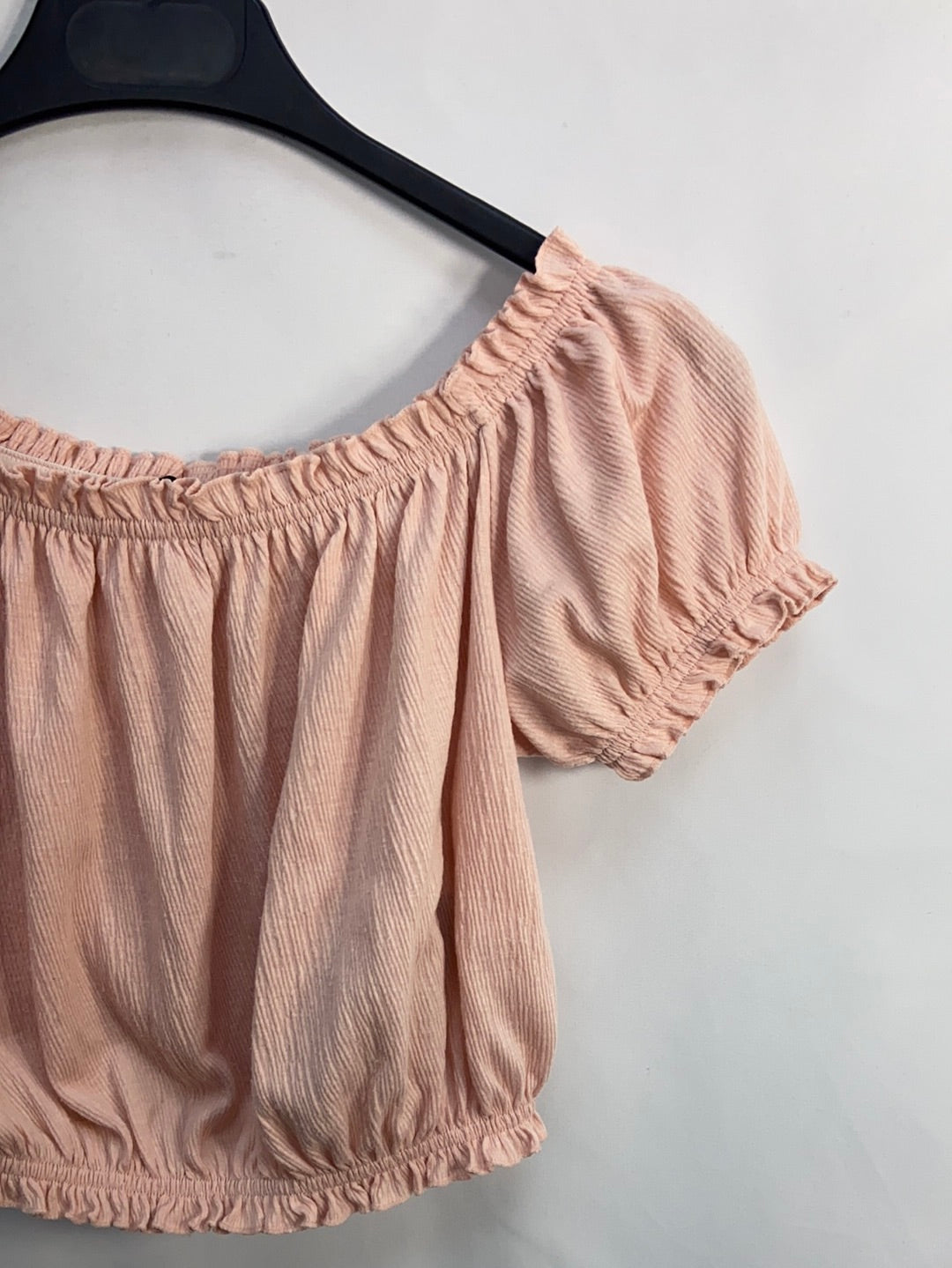 H&M. Pink Ruched Crop Top Ts