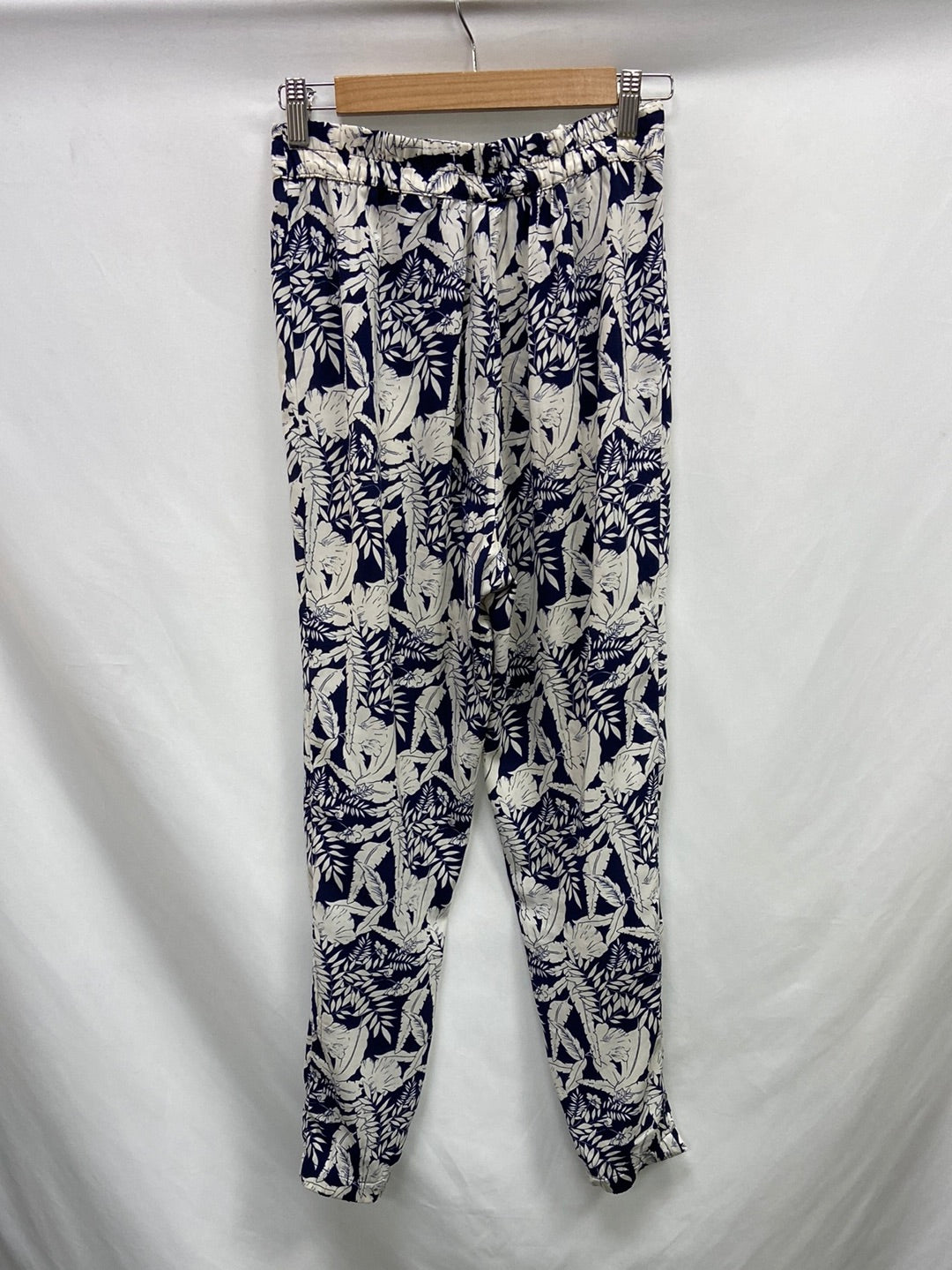 FOREVER 21. Printed fluid trousers S.XS