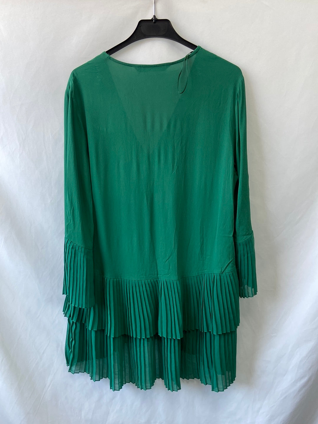 ZARA.Vestido verde volantes plisados T.M