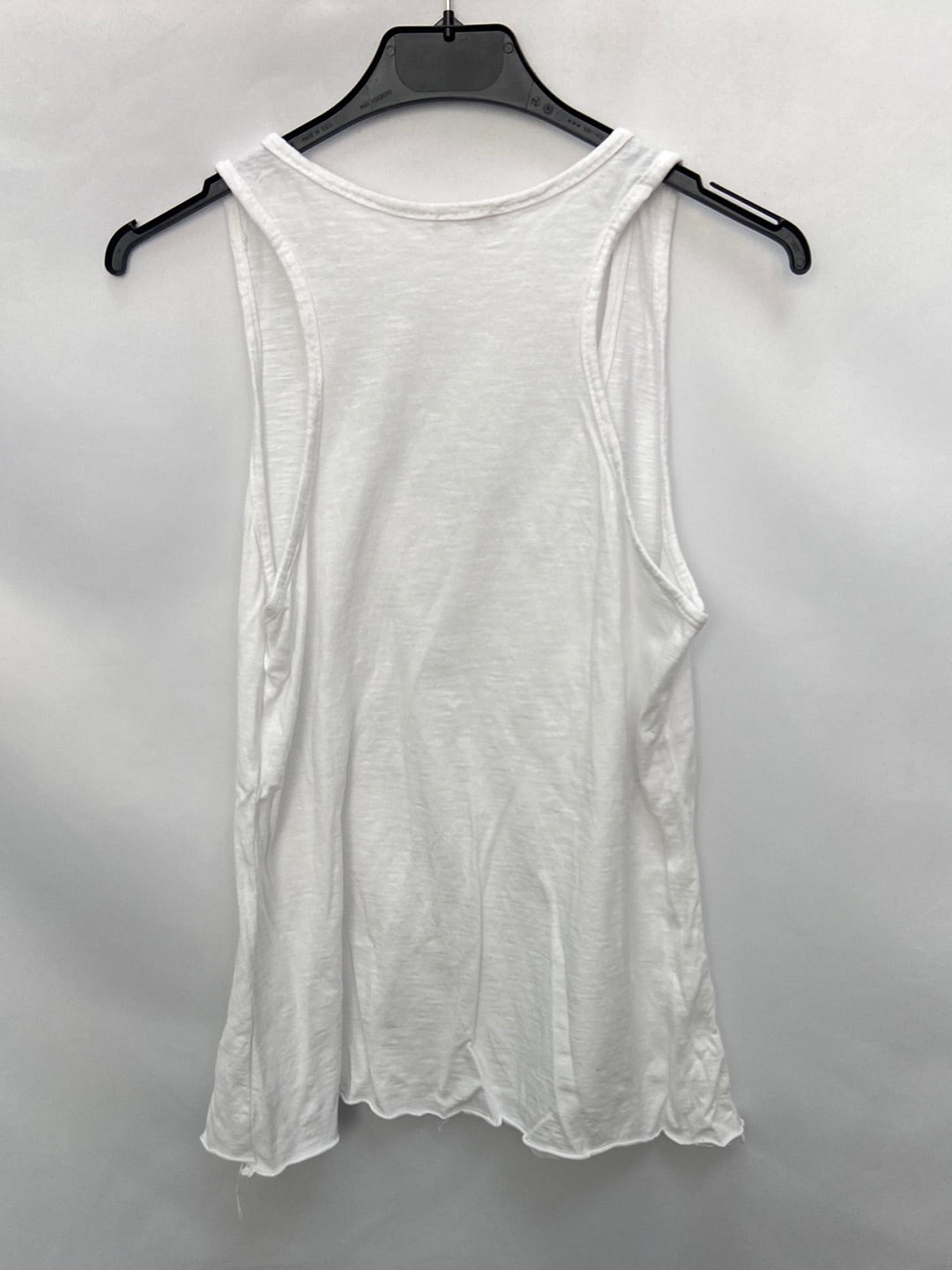 NEW COLLECTION.Camiseta blanca larga T.m