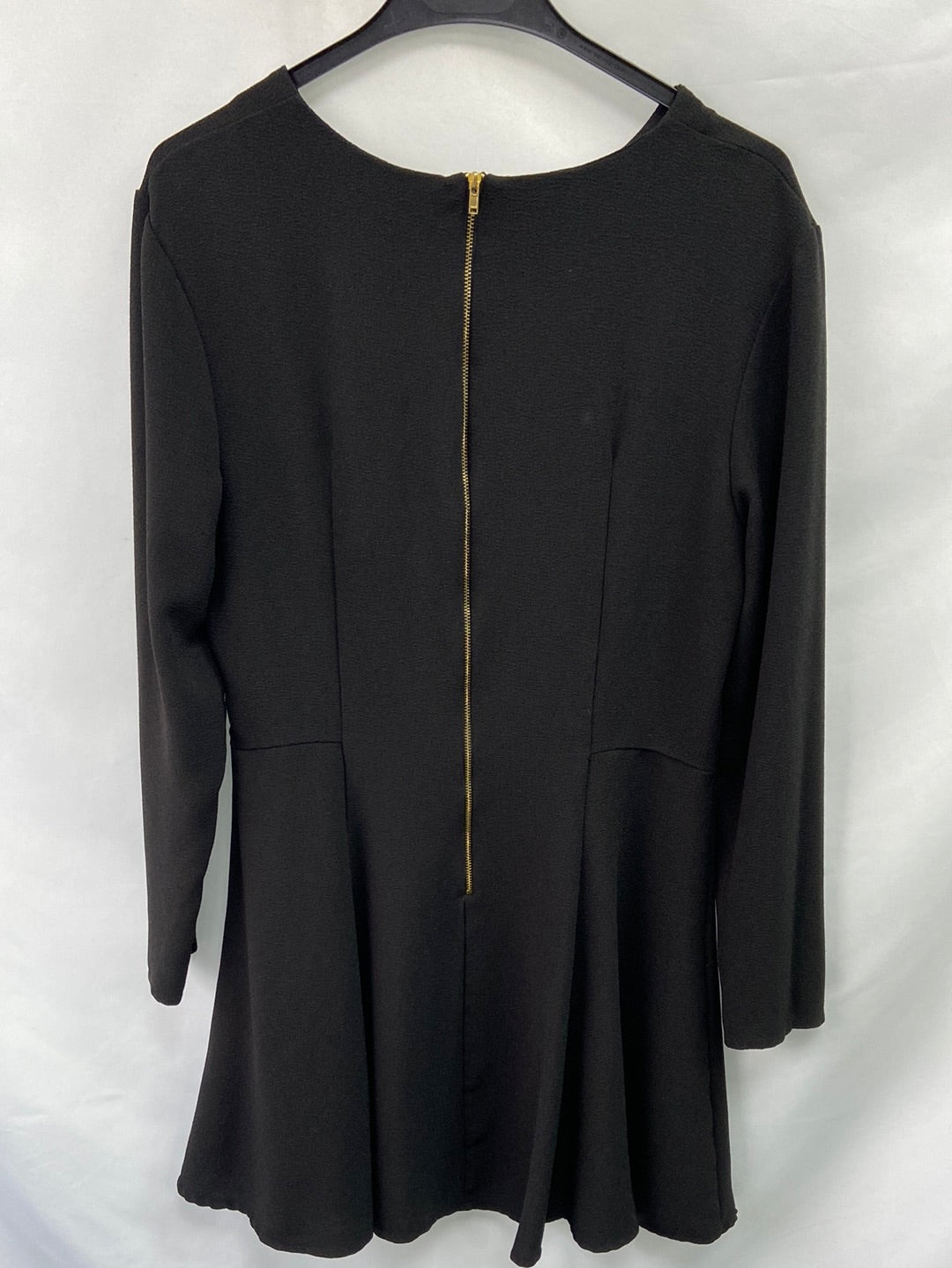 PRIMARK.Vestido corto negro T.42