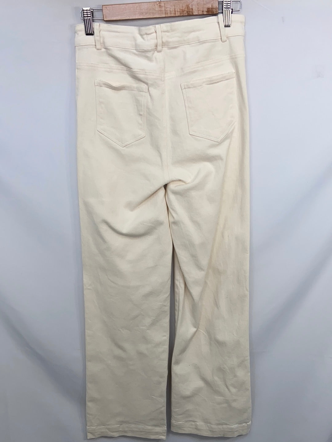 AMEE.Wide beige trousers S. 36