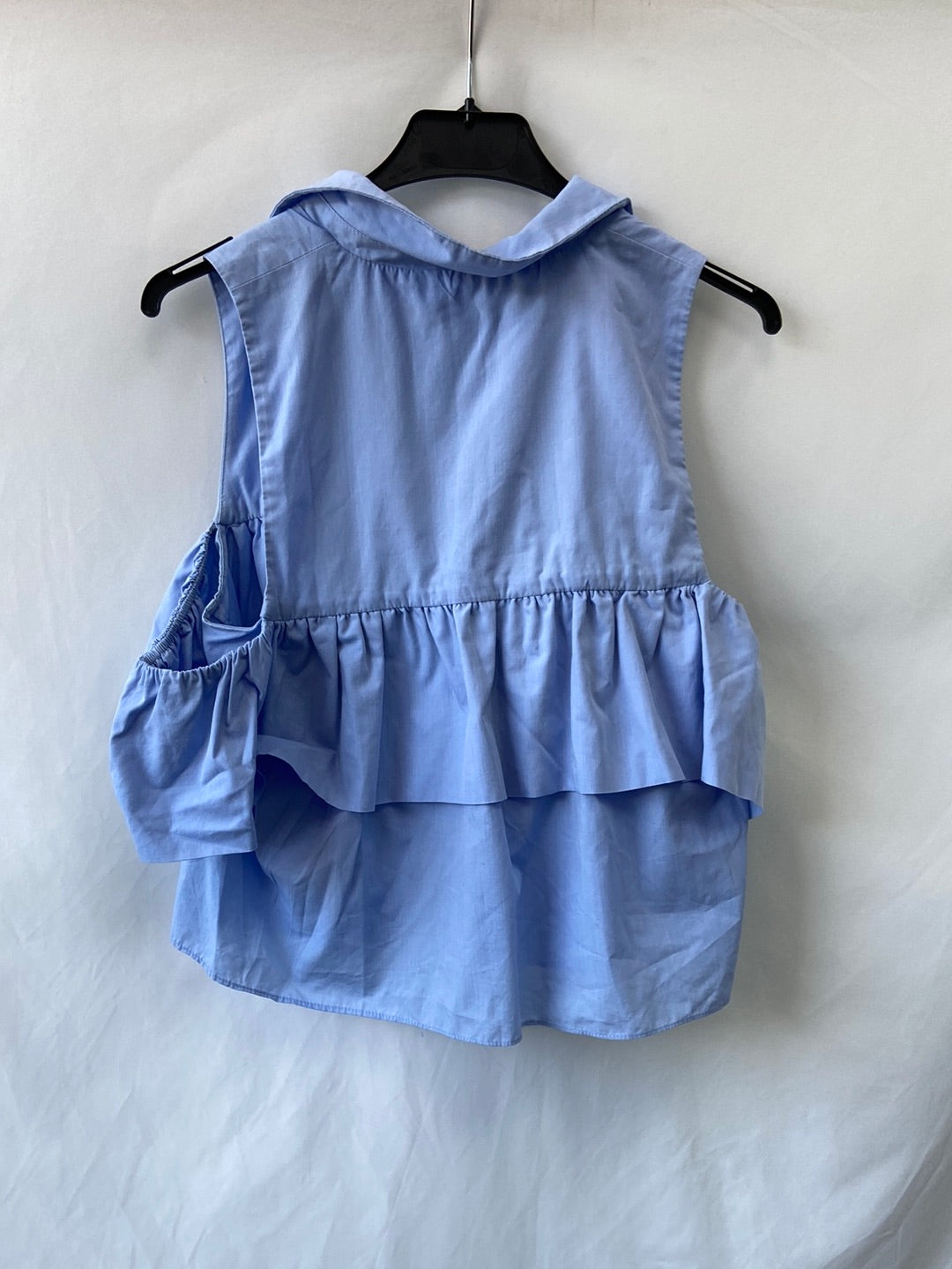 ZARA.Blusa azul volante T.S