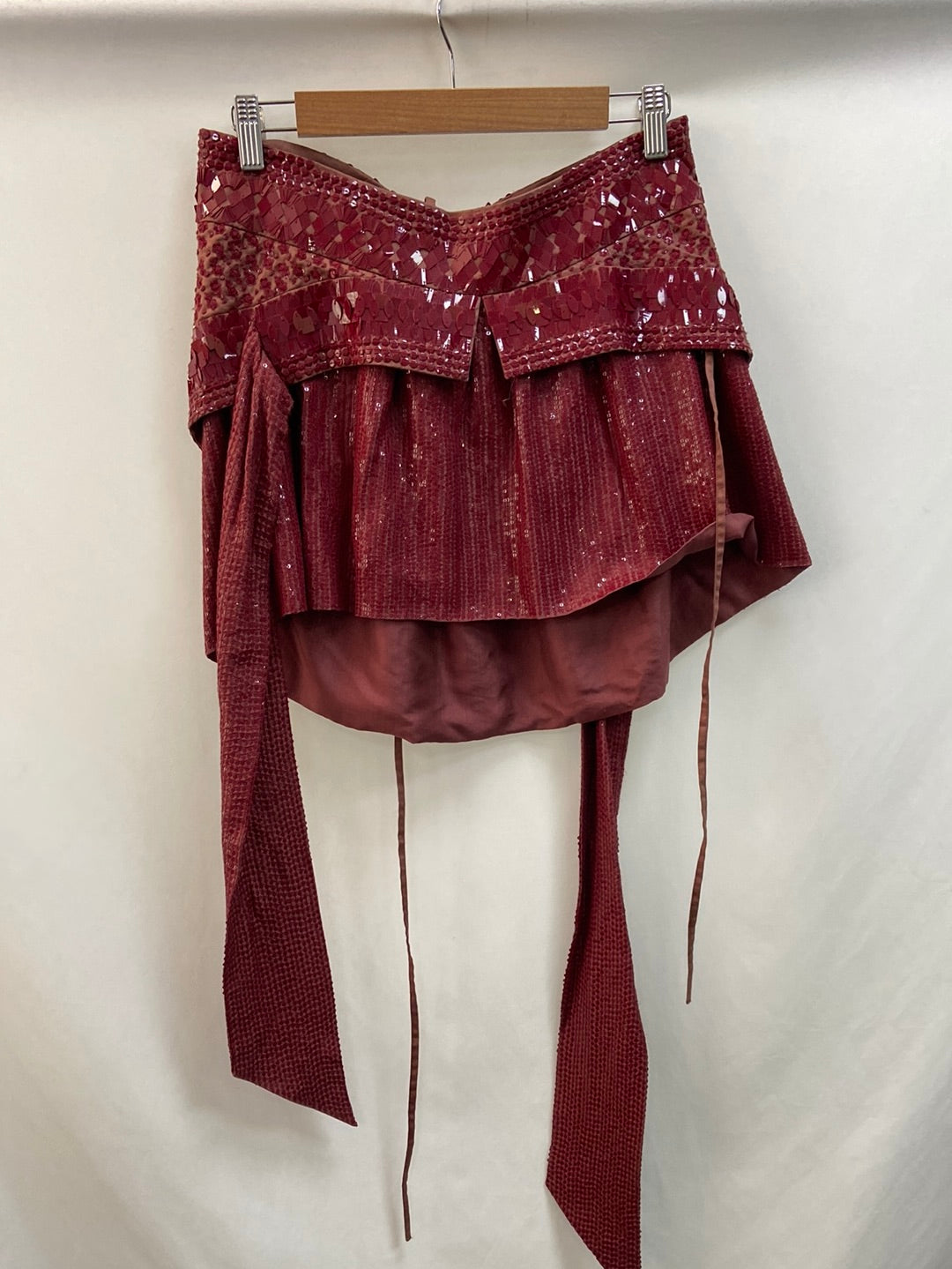 DRIÉS VAN NOTEN. Asymmetrical sequin topT.38