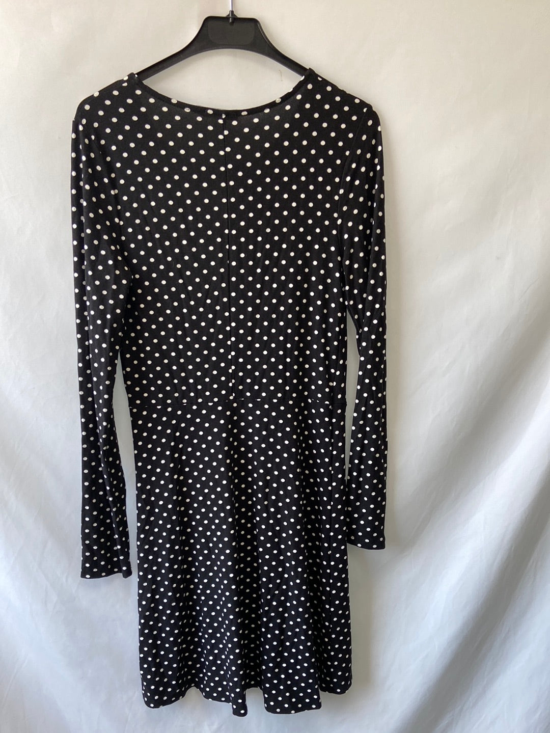 BERSHKA.Vestido lunares T.L