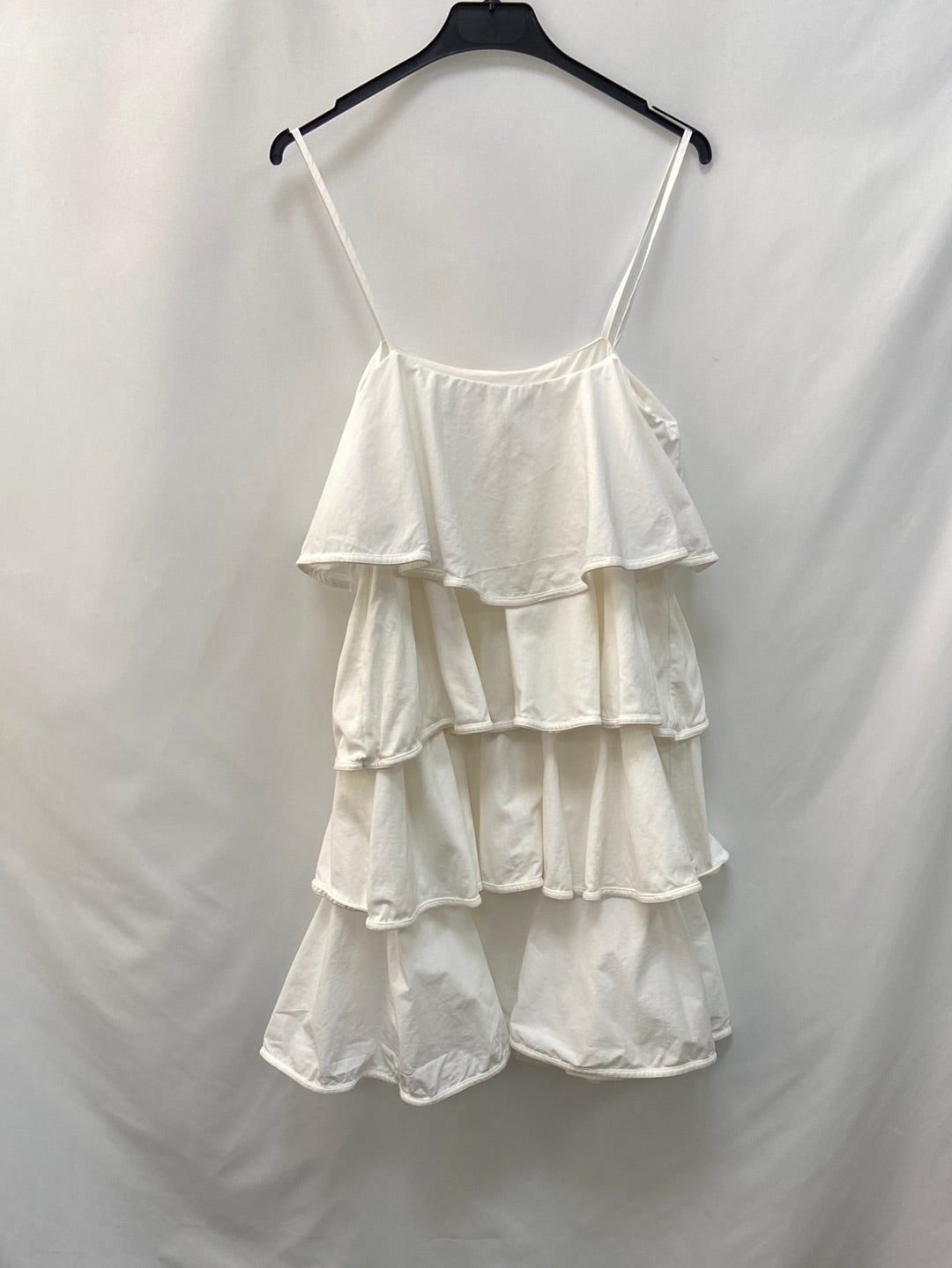 ZARA. Vestido blanco volantes T.L (Tara)