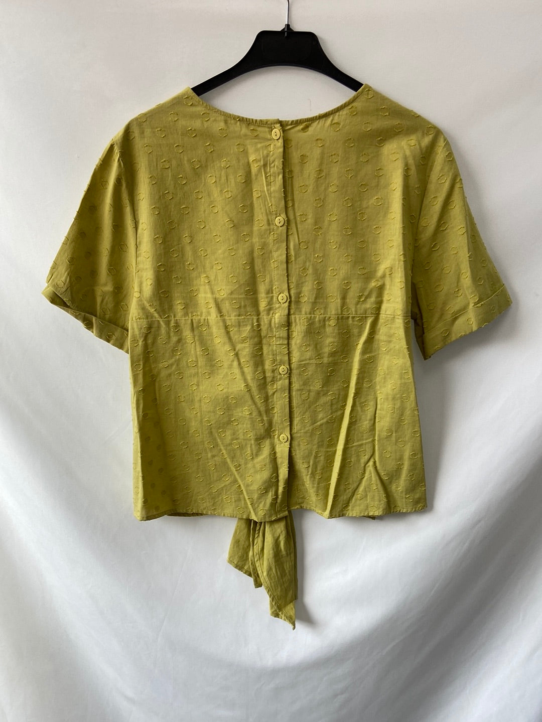 MANGO.Blusa verde pistacho textura T.m