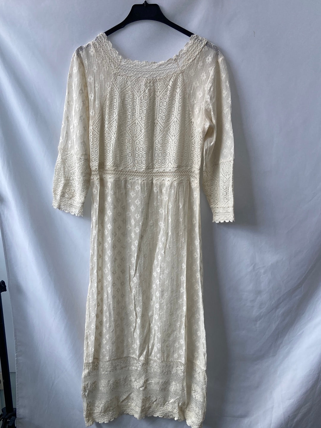 ZARA.Vestido blanco encaje T.M