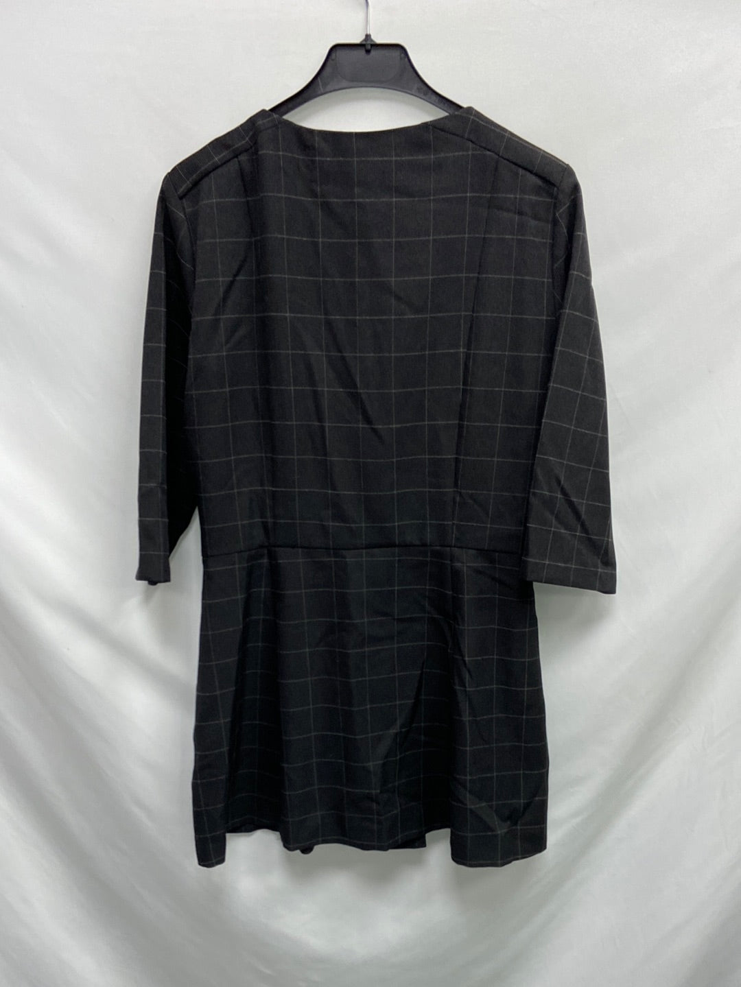 MANGO. Vestido negro cuadros T.m