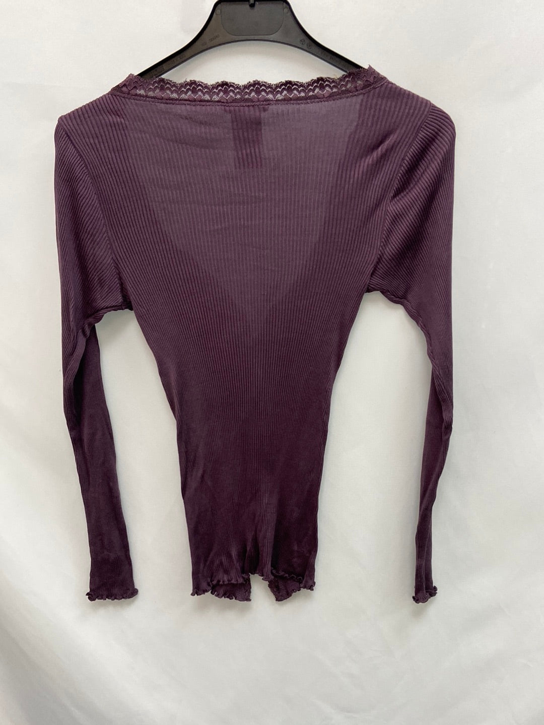 CAROLL.Top punto morado encaje T.38