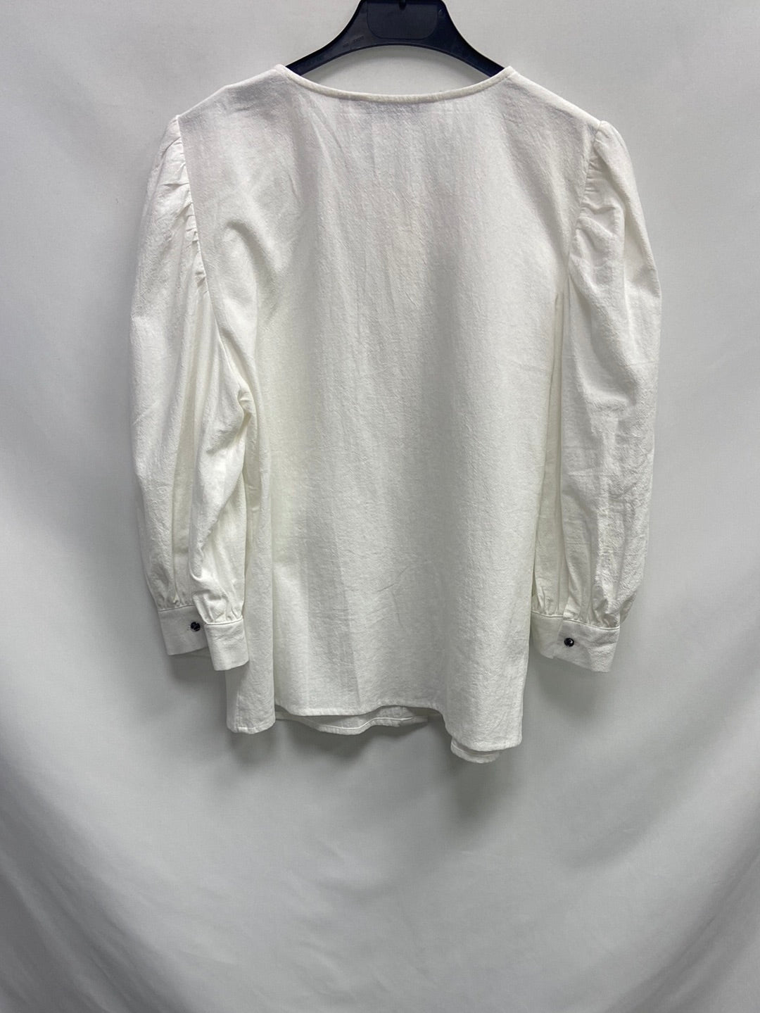 NÜMPH. White blouse with puffed sleeves, size 38
