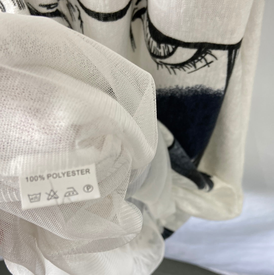 CHERRY.White puffed dress with TS design