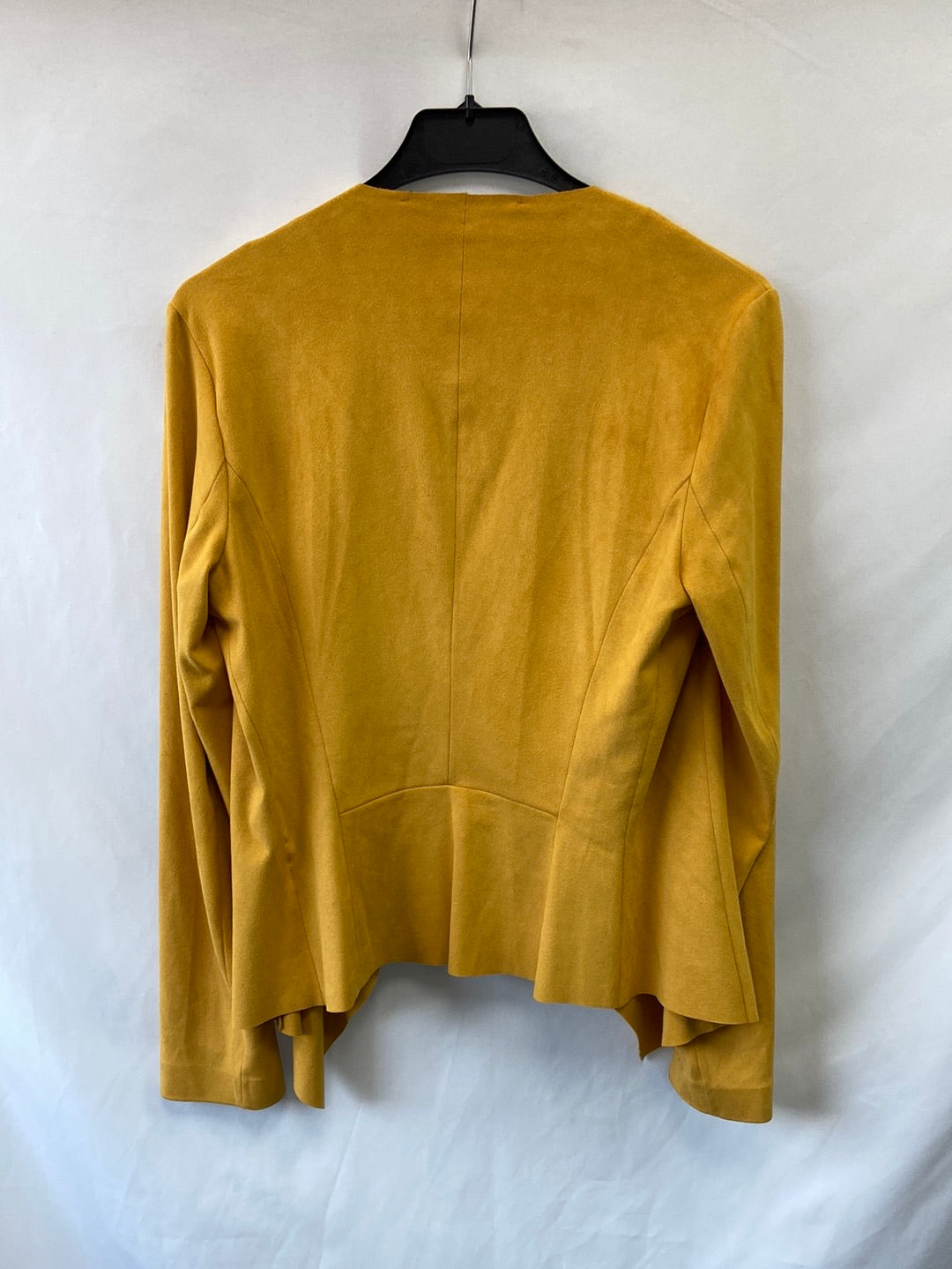 ZARA.Chaqueta fina antelina mostaza T.S