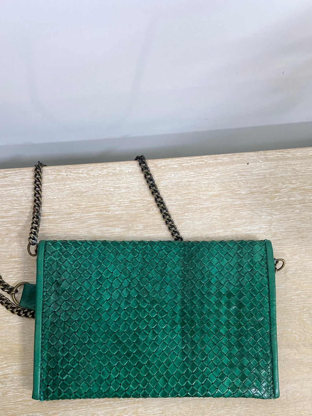 OTRAS.Bolso piel verde