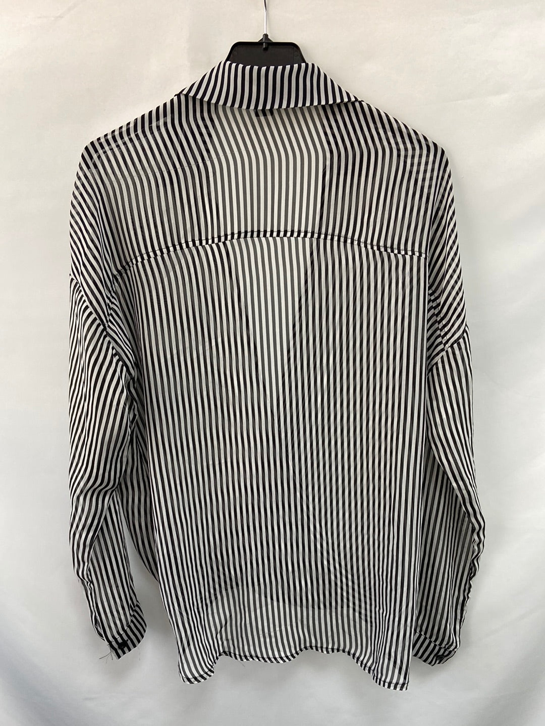 FOREVER21. Blusa cruzada rayas T.s (TARA)