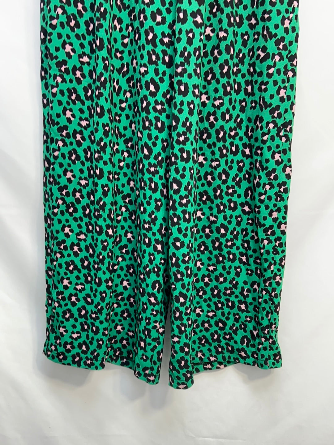 LOAVIES.Palazzo green animal print T.XS