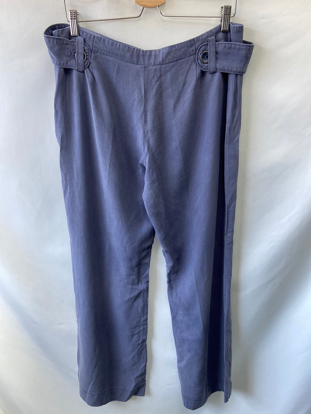 ADOLFO DOMINGUEZ. Pantalones fluidos azules T.42