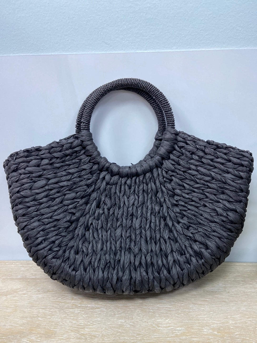 ZARA.Bolso negro rafia