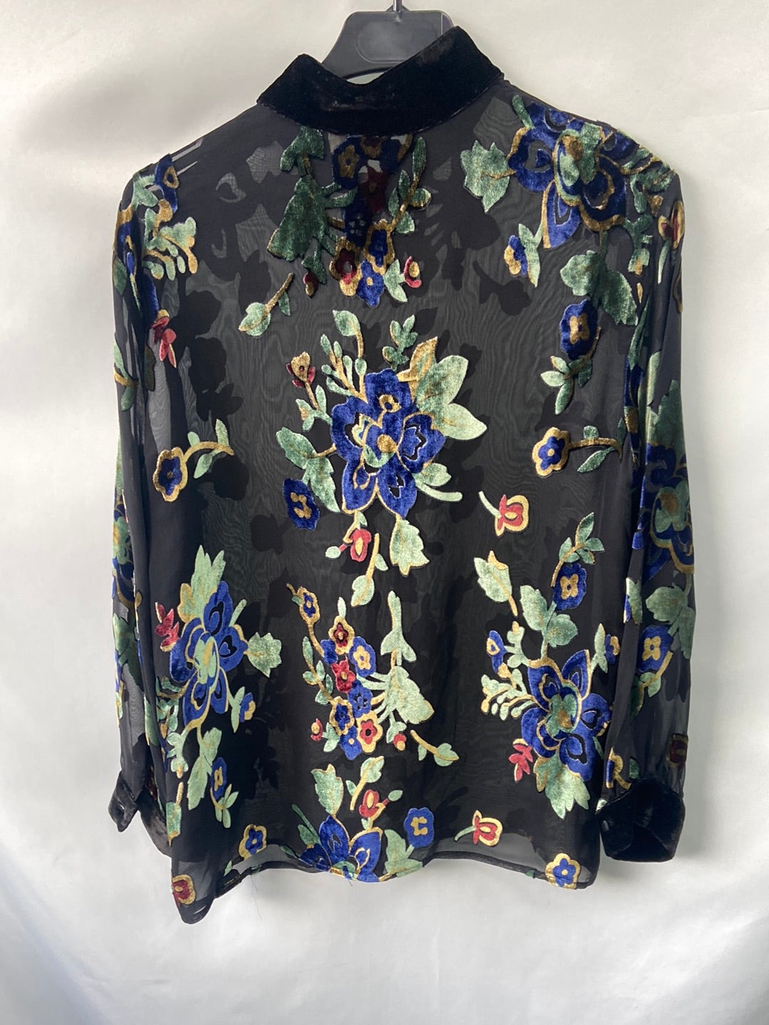 MASSCOB.Blusa negra bordada T.m