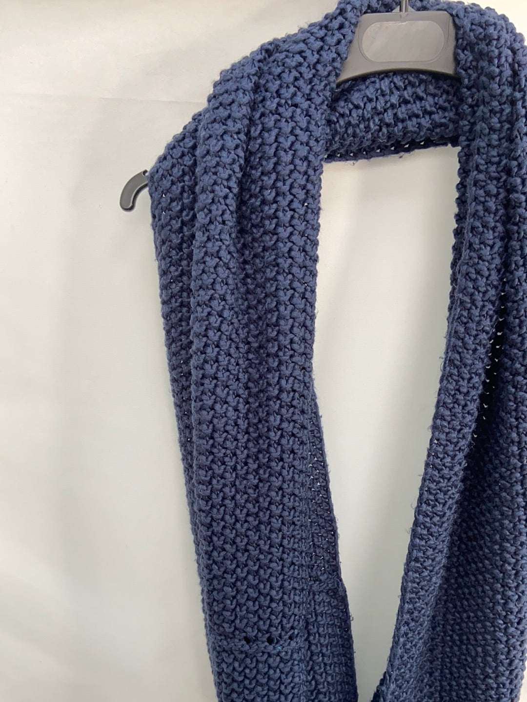 OTRAS.Cuello azul punto oversized