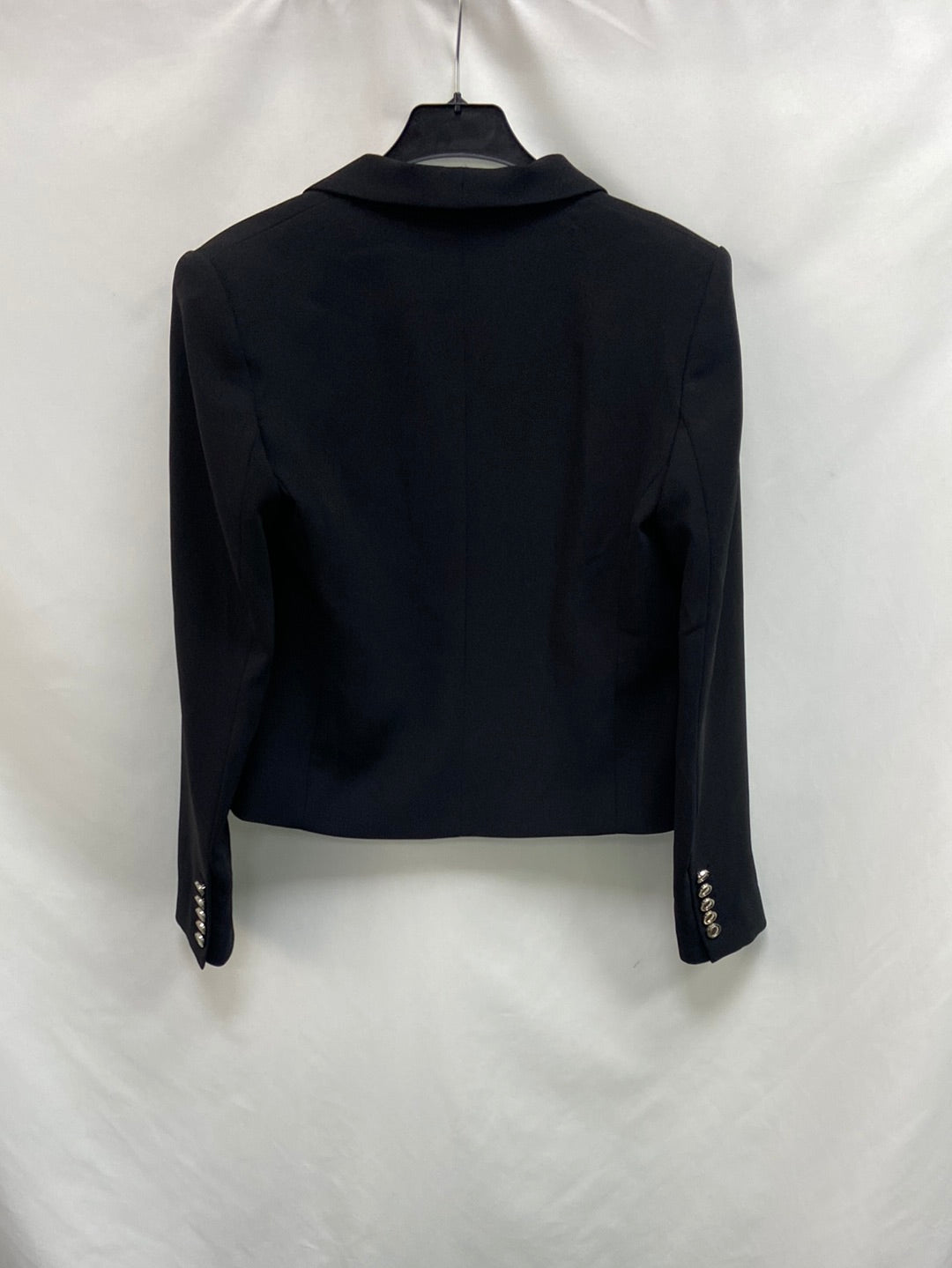 MANGO. Blazer negra cortita T.m