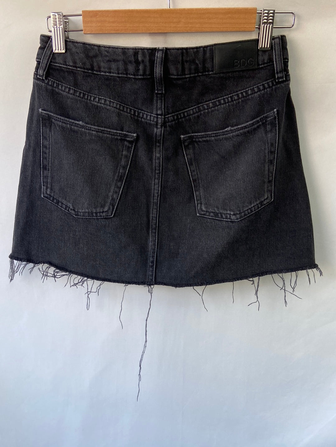 BDG. Falda mini negra T.s