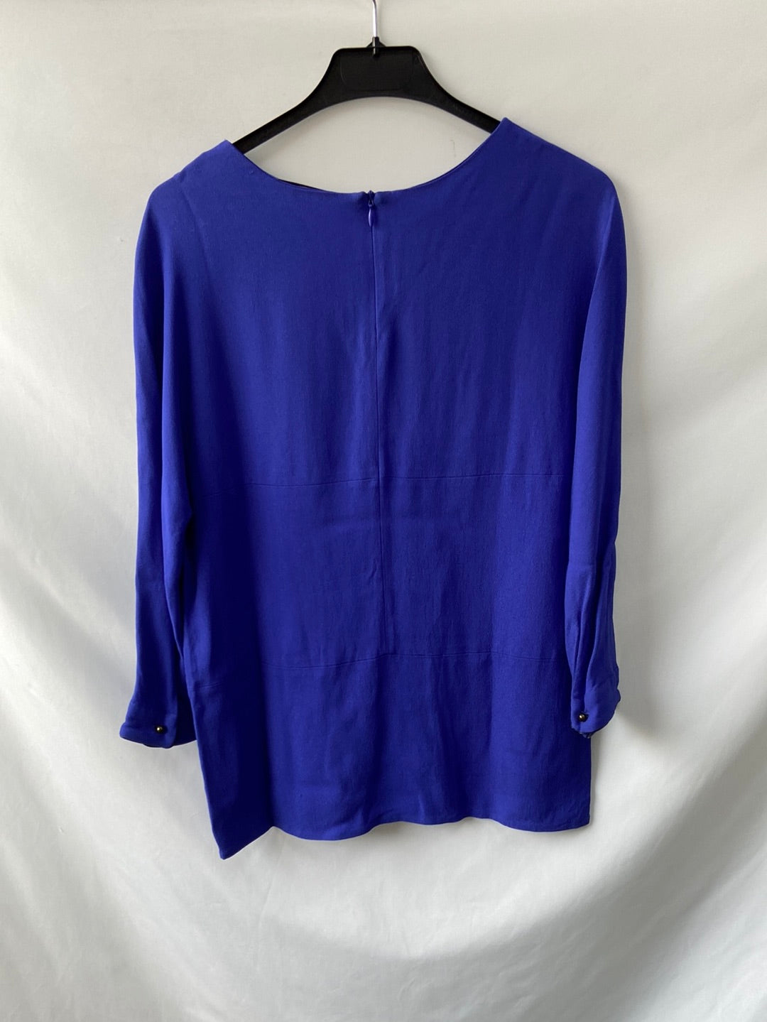 UTERQÜE.Blusa azul costuras T.xs