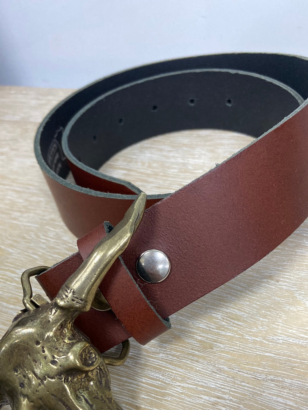 GENUINE LEATHER. Buffalo buckle belt T.80