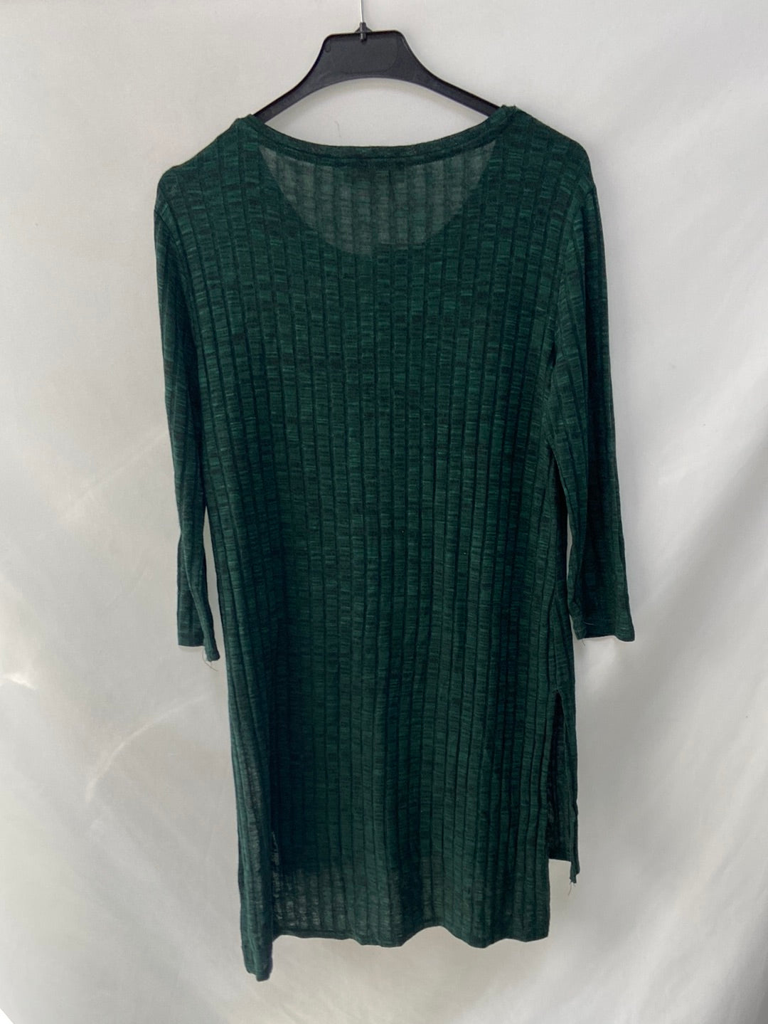 STRADIVARIUS. Tl green ribbed dress/top