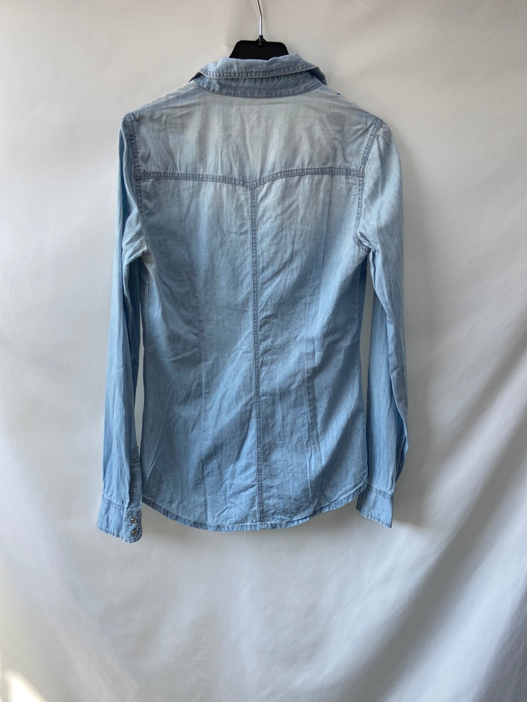 STRADIVARIUS. Ts denim shirt