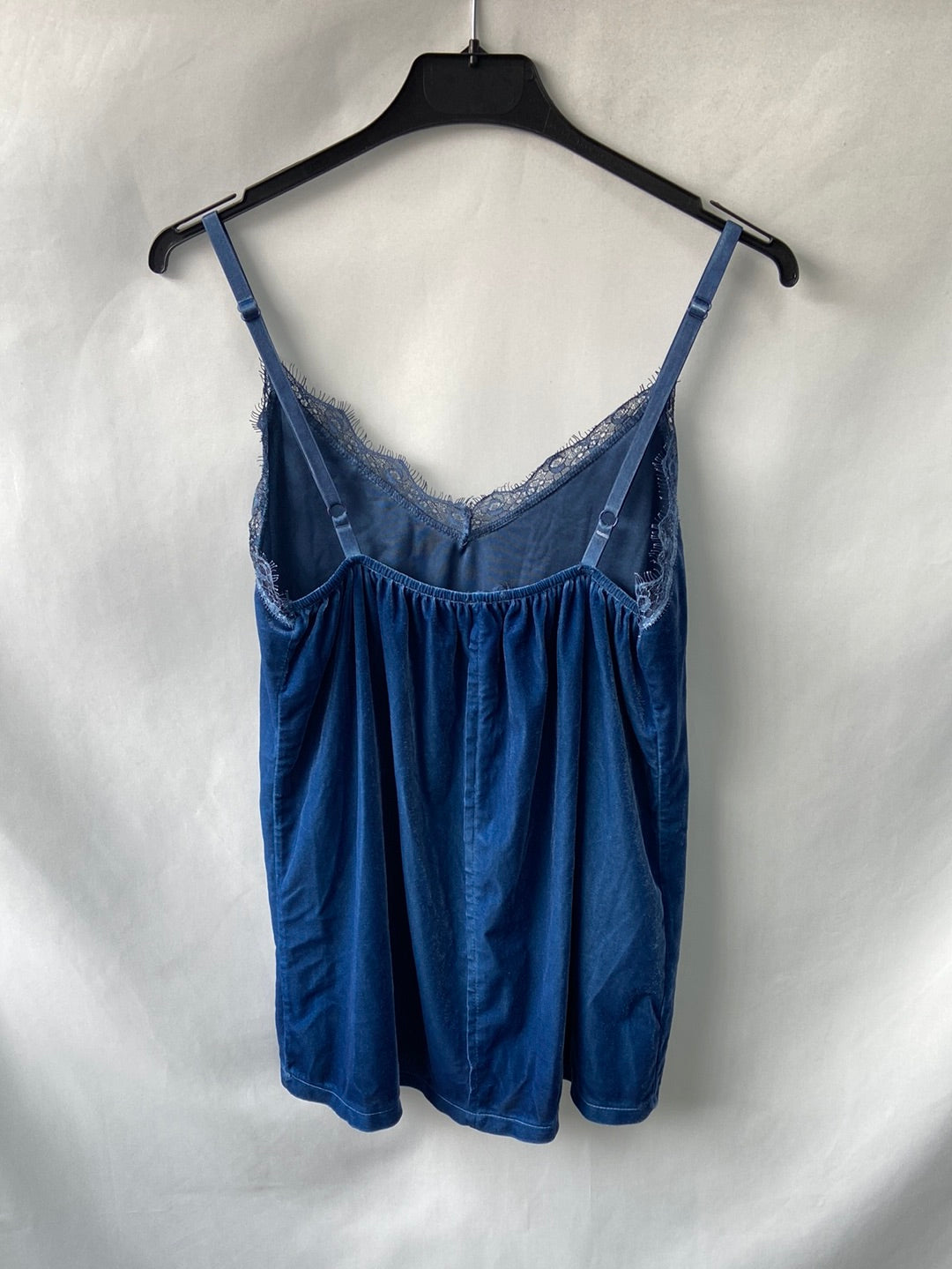 OTHERS. Navy blue velvet Ts lingerie top