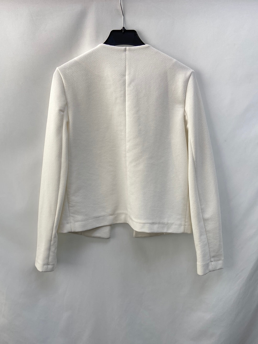 MANGO. White textured Ts jacket