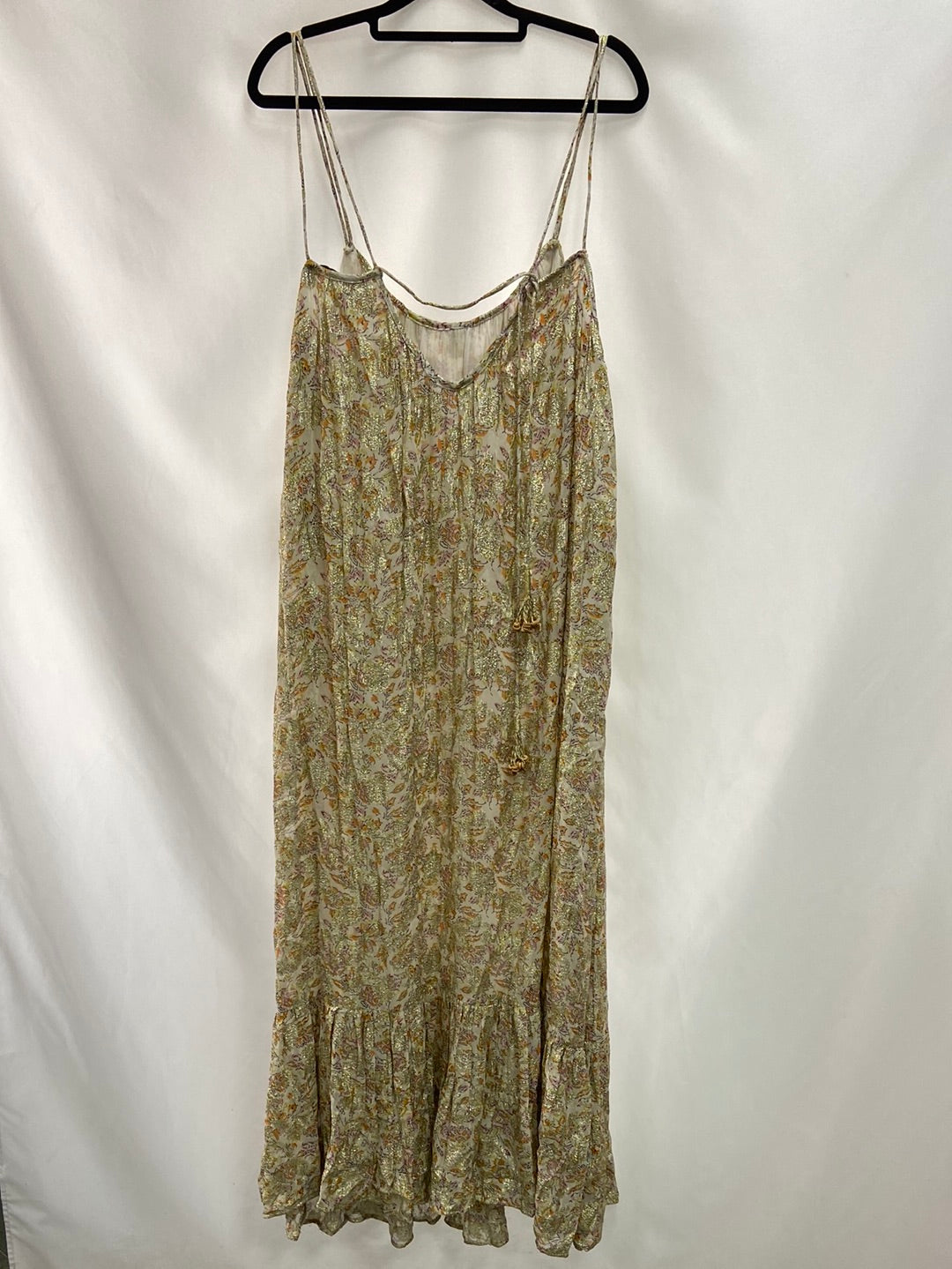 ZARA.Vestido largo beige detalles dorados T.XL