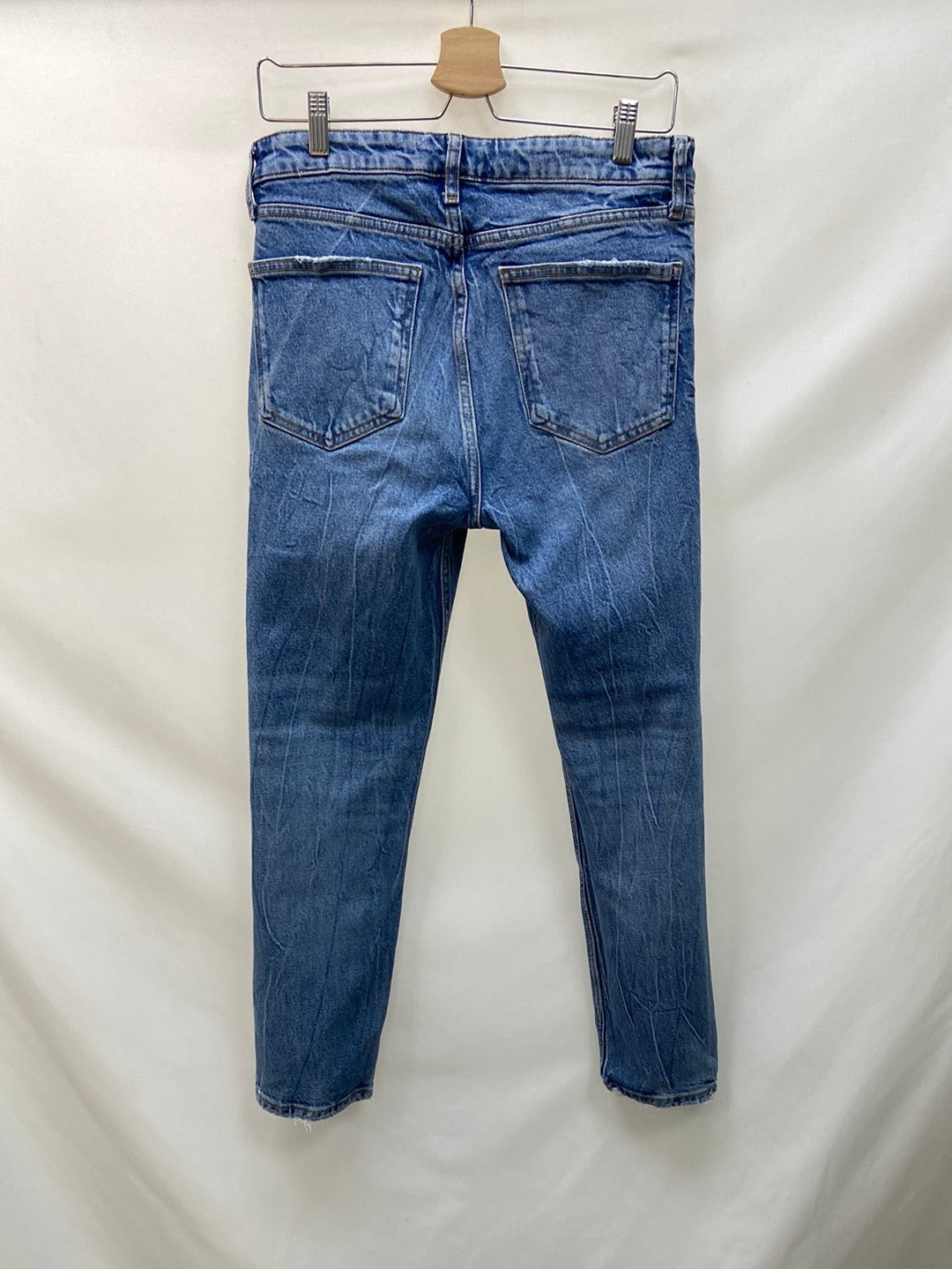 ZARA.Pantalones vaqueros T.38