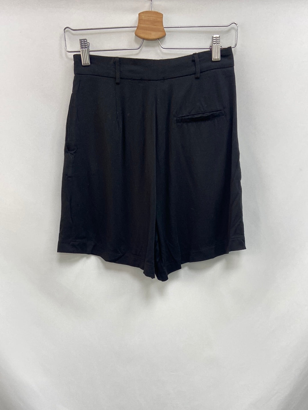 PARFOIS. Pantalón corto negro T.s