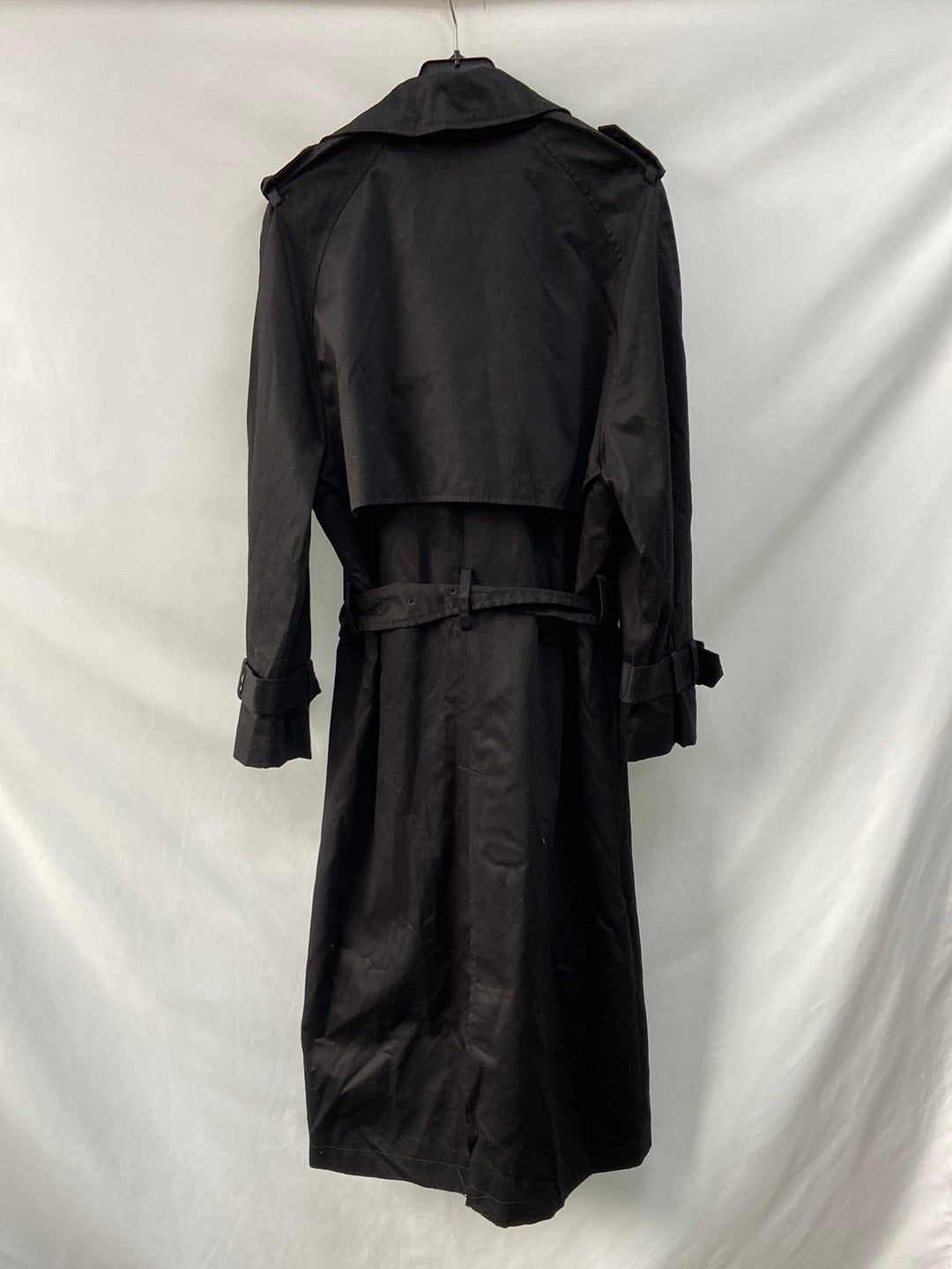 RR.Long black trench coat S.36