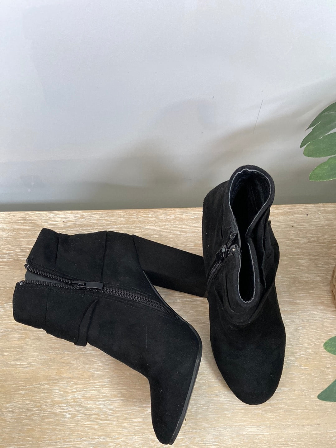 MARYPAZ. Black bow ankle boots size 36