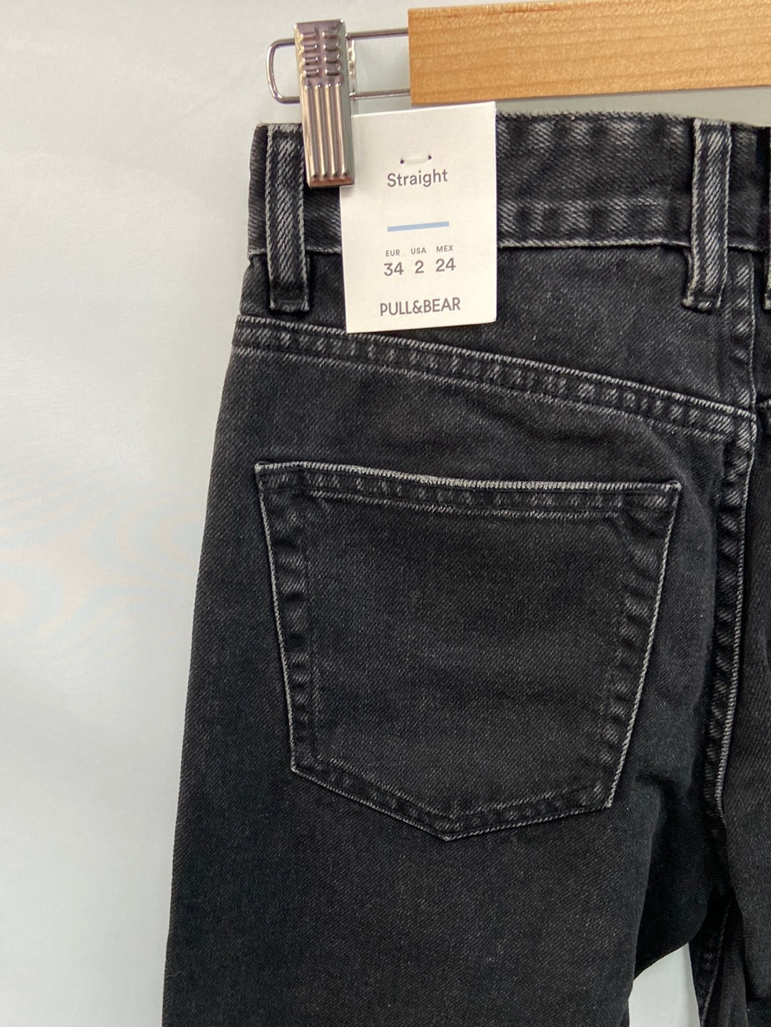 PULL&BEAR.Pantalones vaqueros rectos T.34