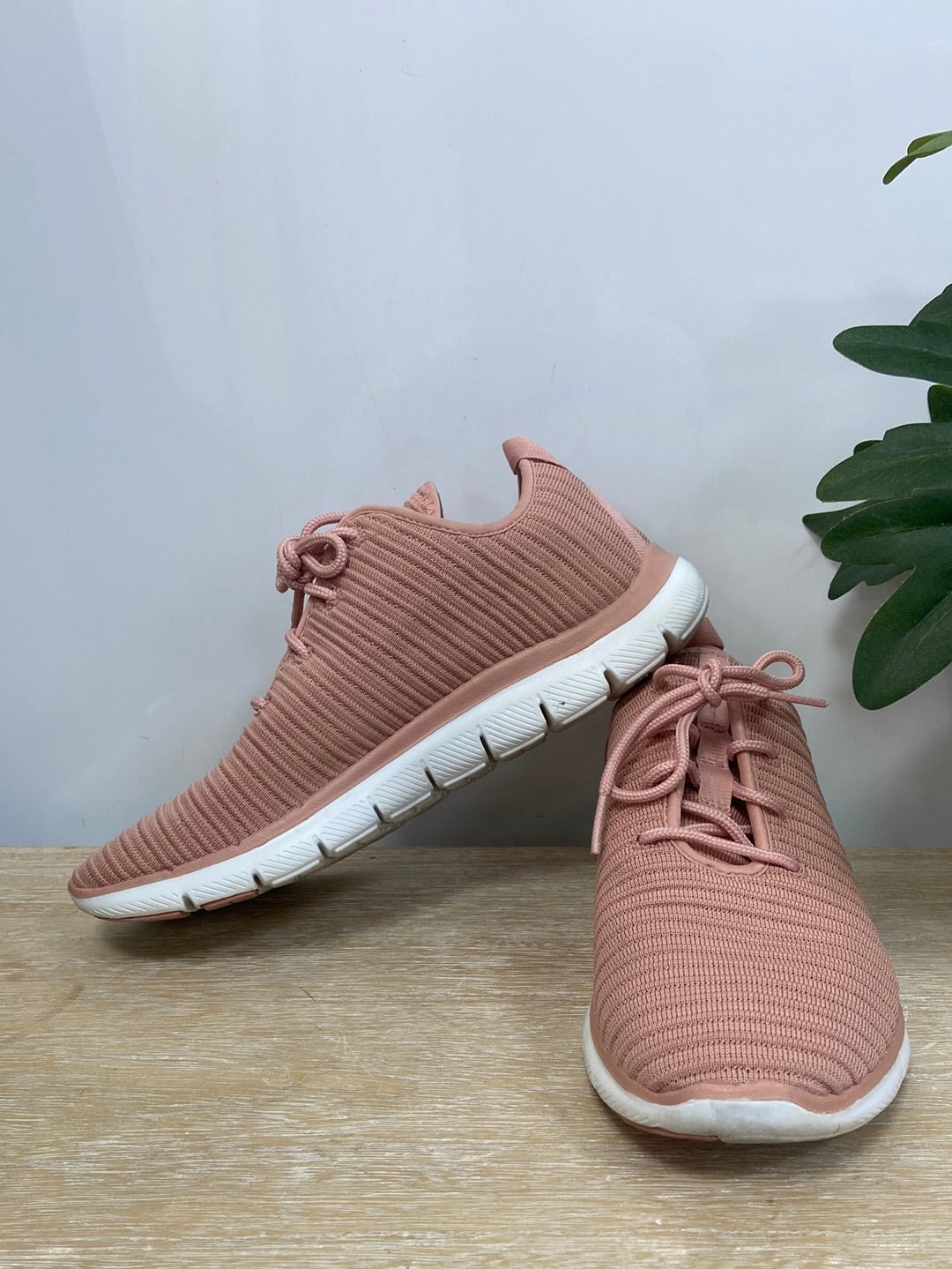 SKETCHERS.Pink sneakers T.38