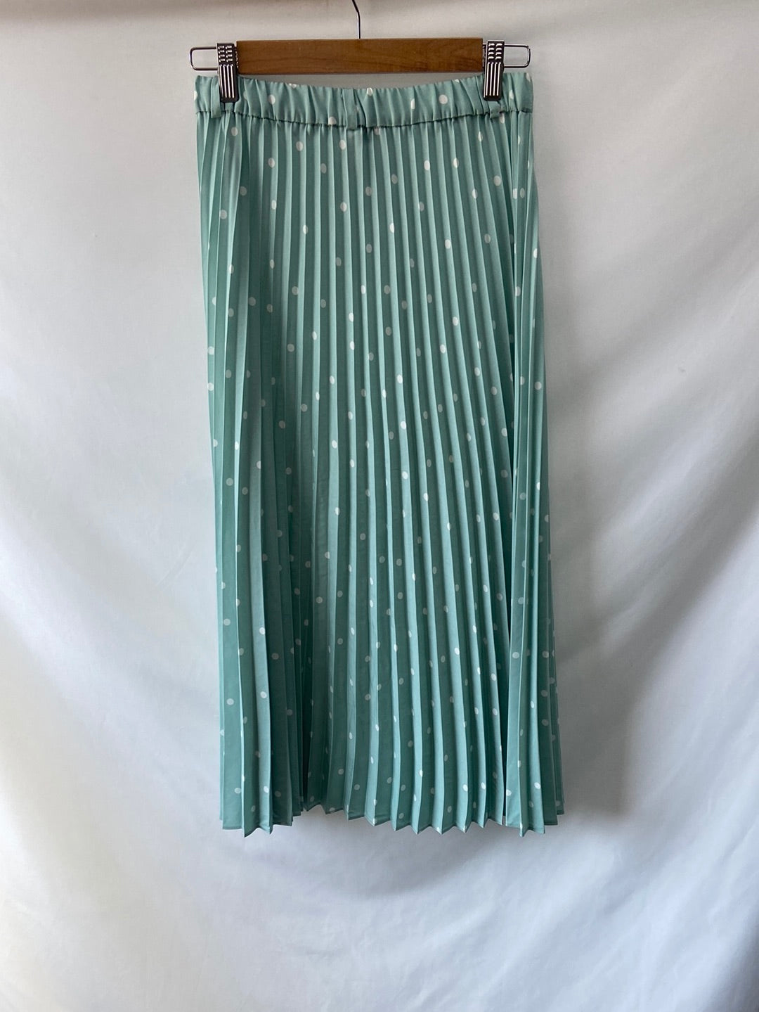 STRADIVARIUS.Turquoise polka dot Ts midi skirt