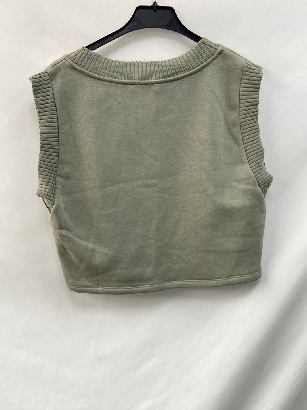 ZARA. Ts crop vest