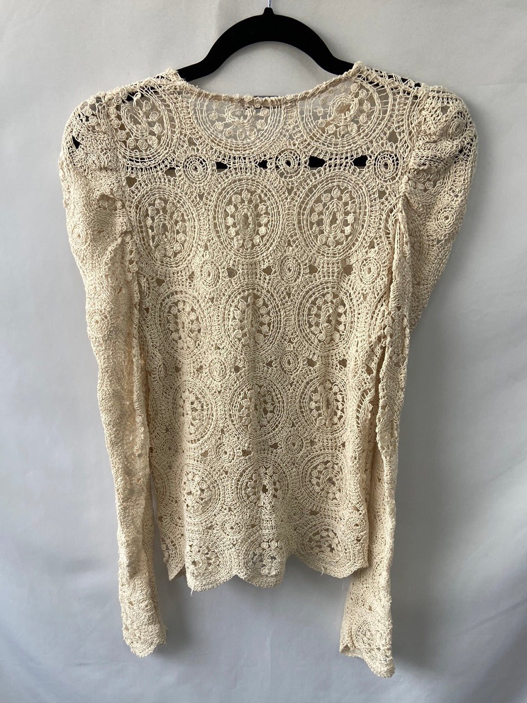ZARA.Top beige croché T.L (m)