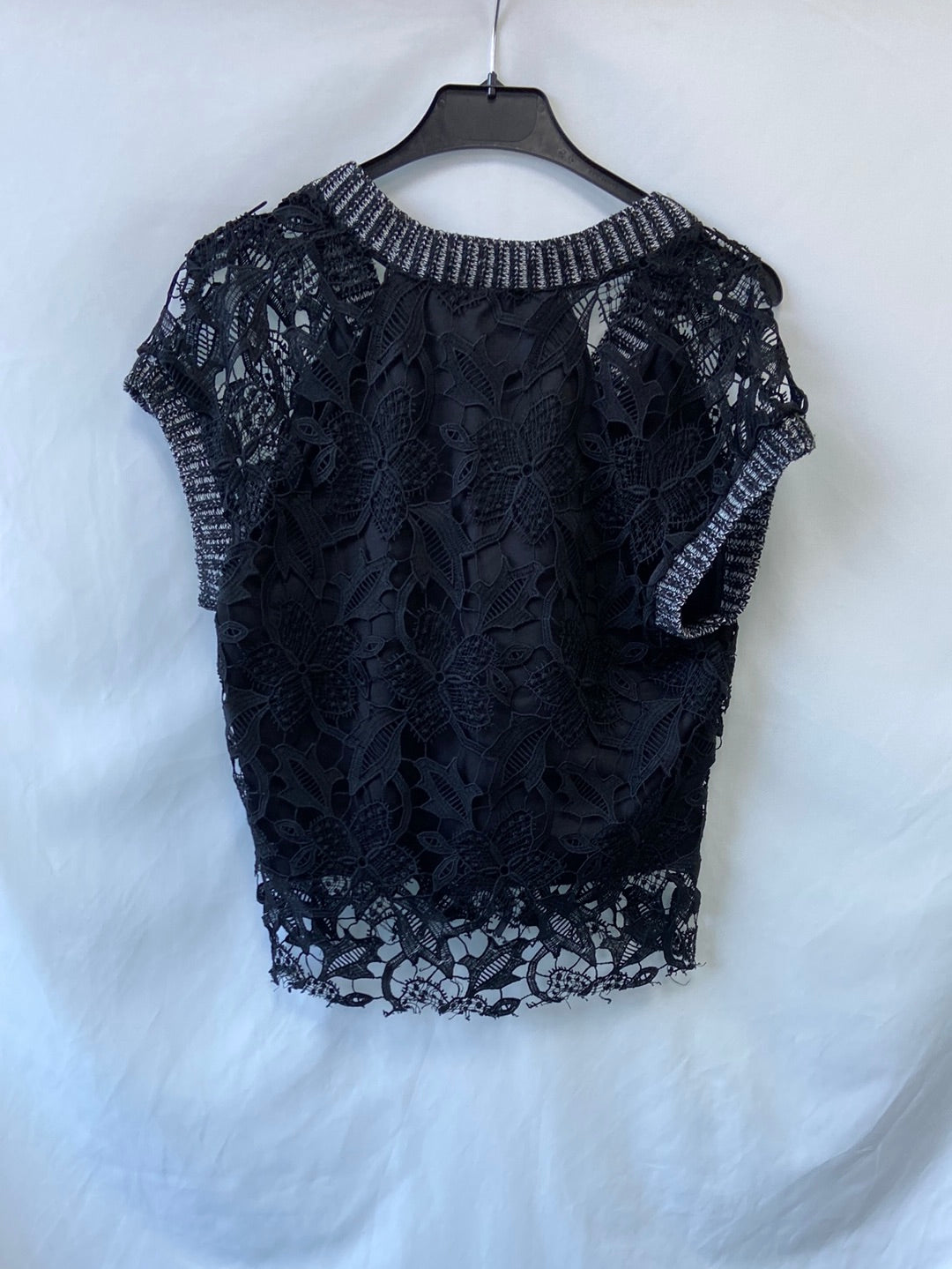 ZARA. Black lace top TS