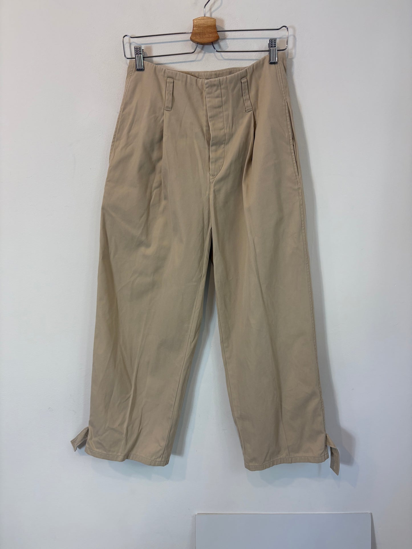 POLO RALPH LAUREN. Pantalón beige pinzas T.2(38)
